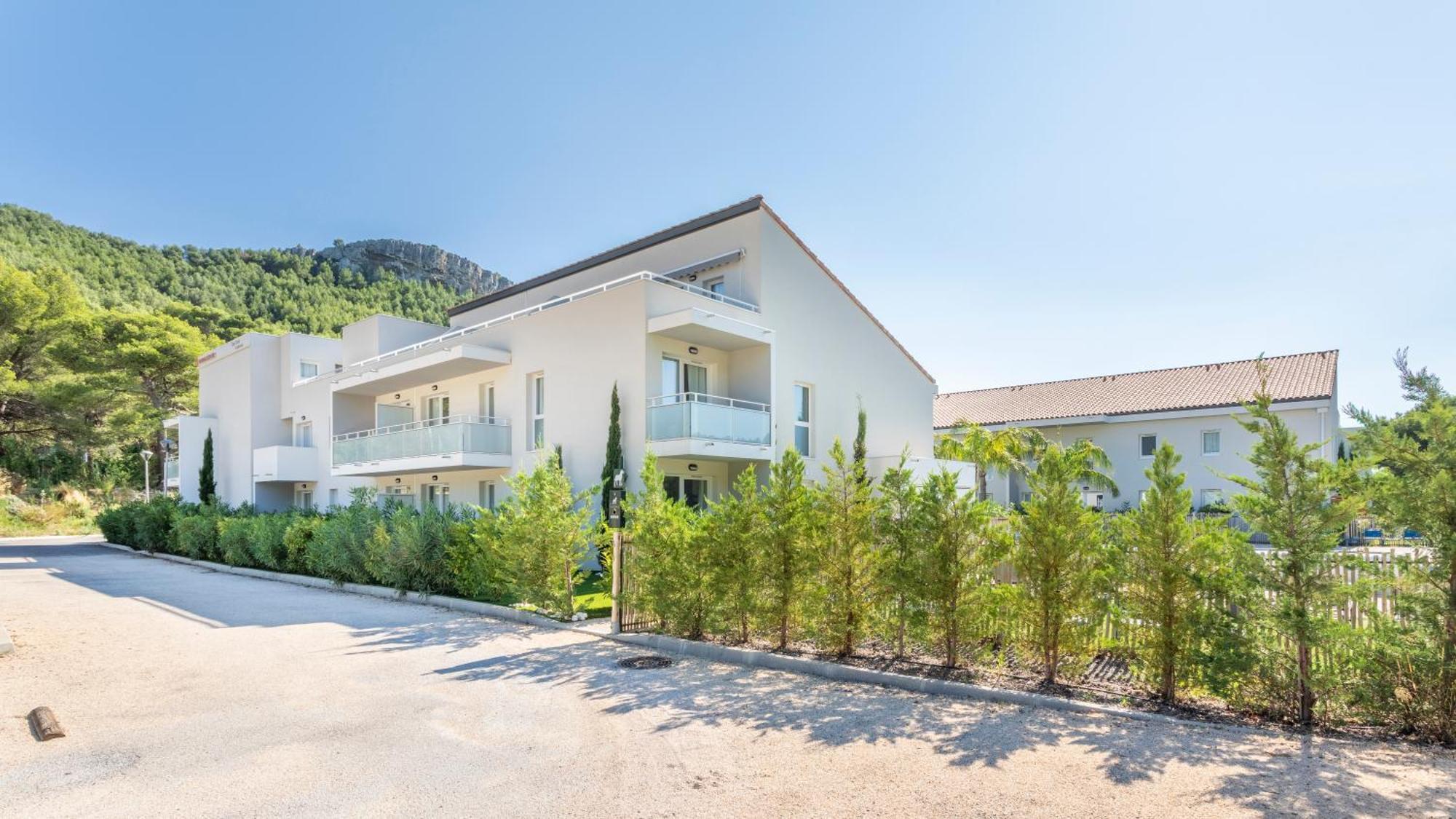 Residence Pierre Et Vacances Cap Cassis Calanques Рокфор-ла-Бедуль Экстерьер фото