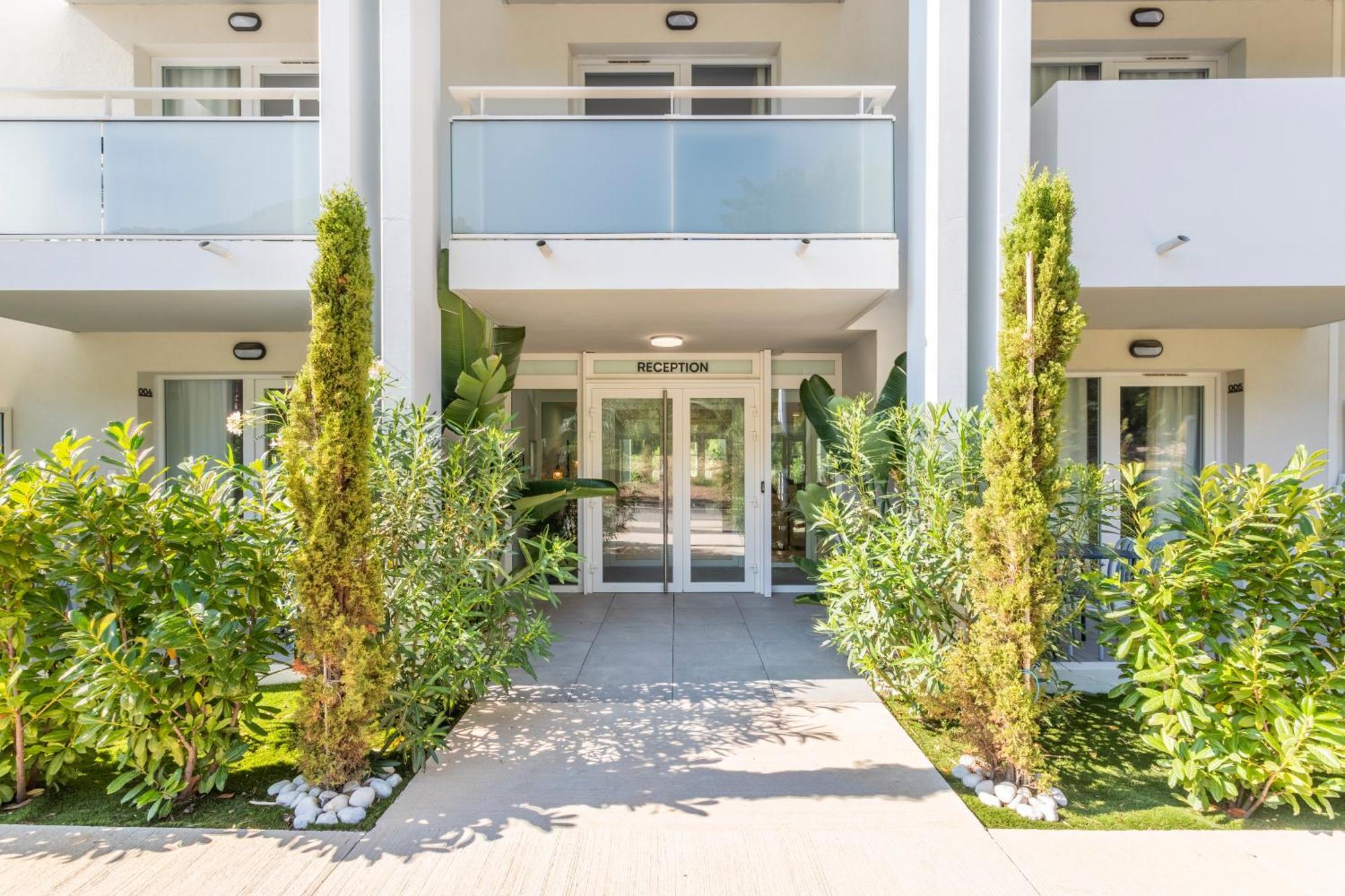 Residence Pierre Et Vacances Cap Cassis Calanques Рокфор-ла-Бедуль Экстерьер фото