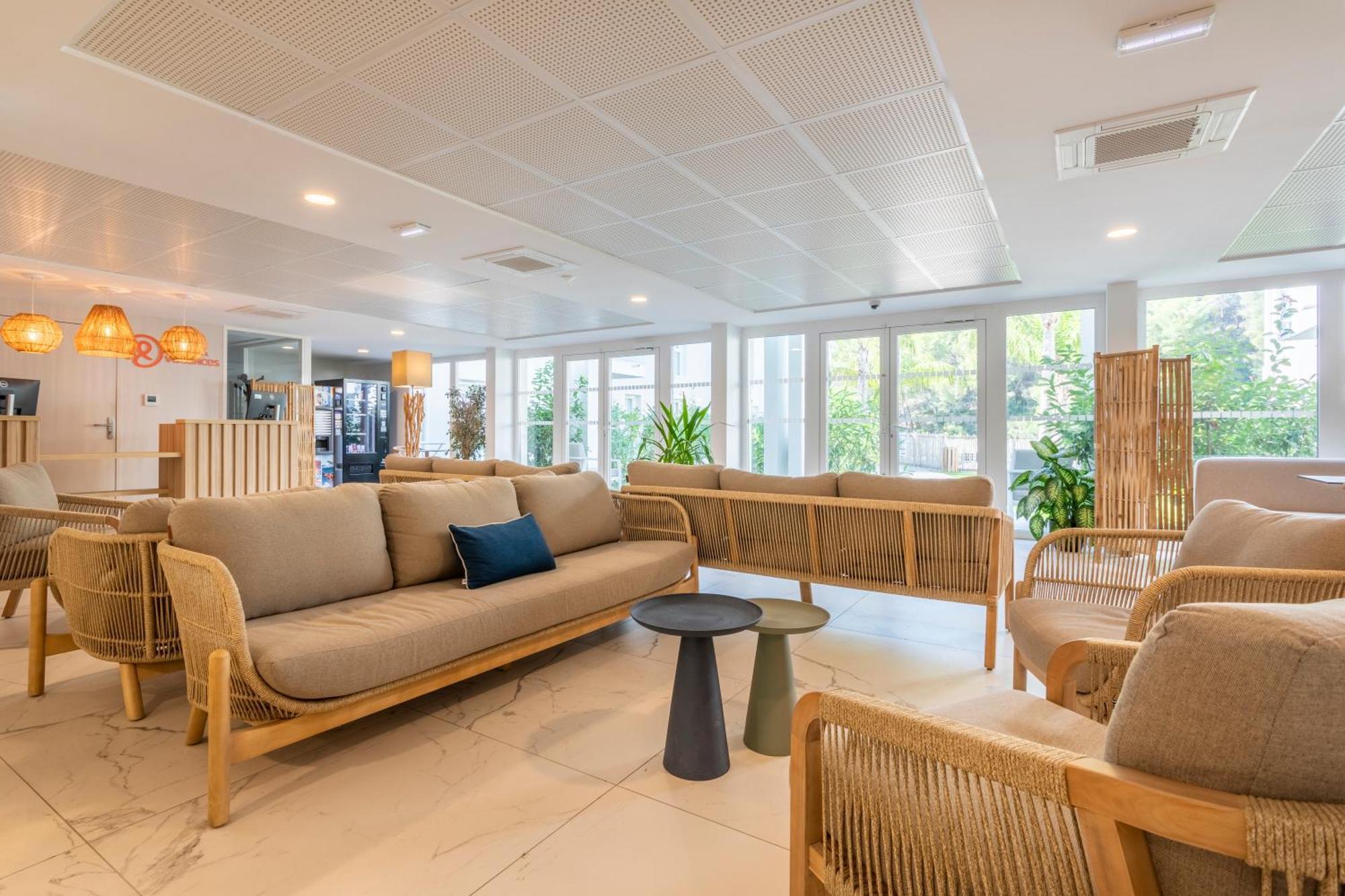Residence Pierre Et Vacances Cap Cassis Calanques Рокфор-ла-Бедуль Экстерьер фото